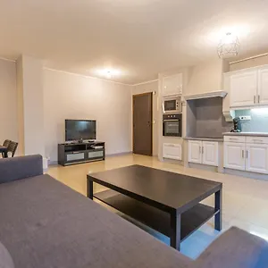 Superbe T4 Renove Spacieux Avec Stationnement Libre Et Gratuit Appartement Marseille